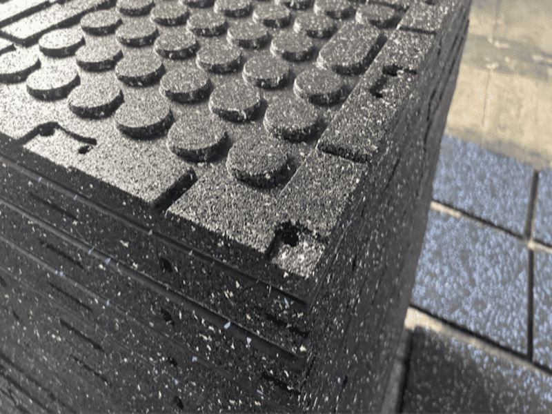 foot test rubber floor bubbles